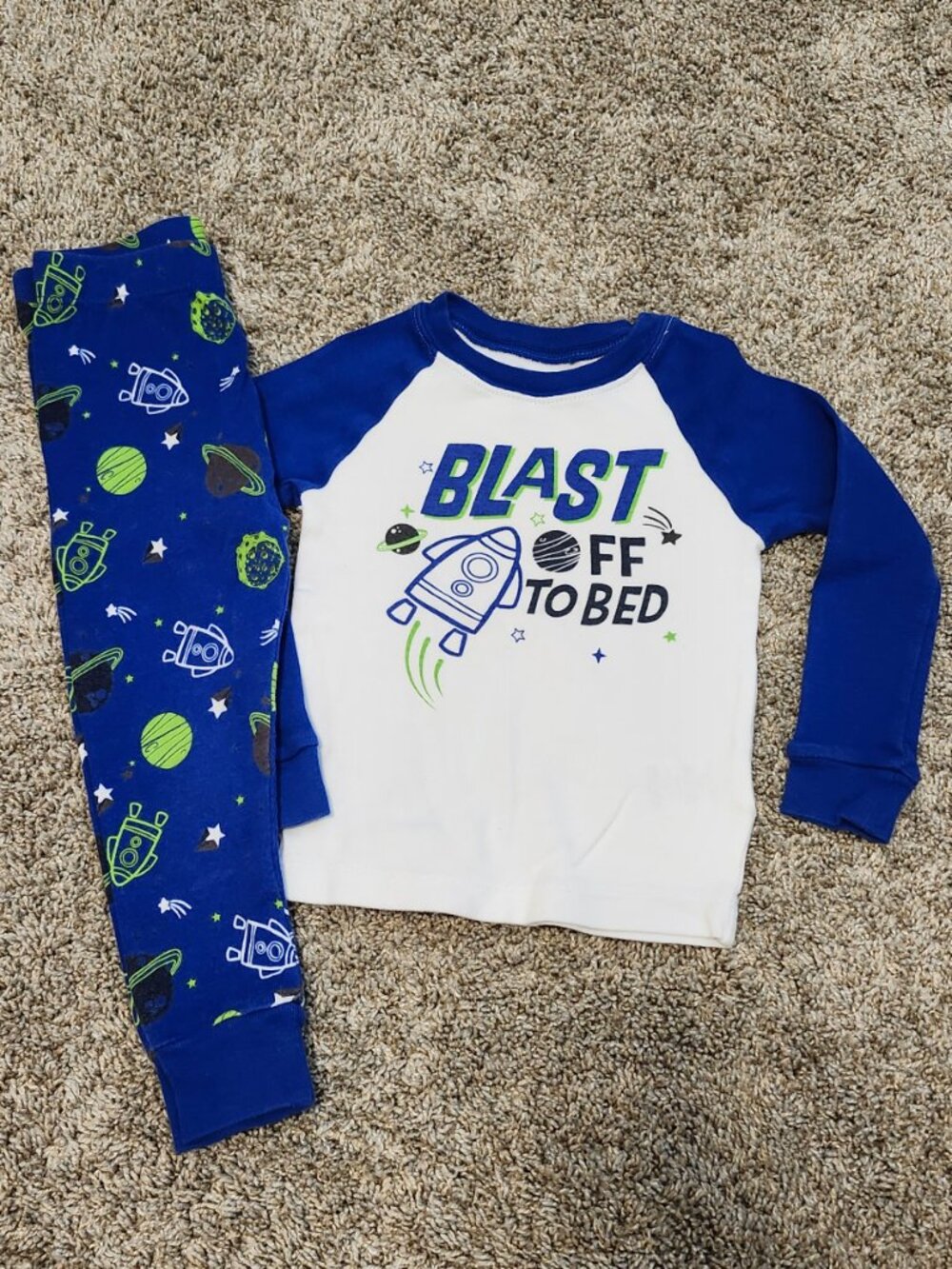 Wonder Nation Space Rocket Pajama Set – Toddler 2T – VGUC
